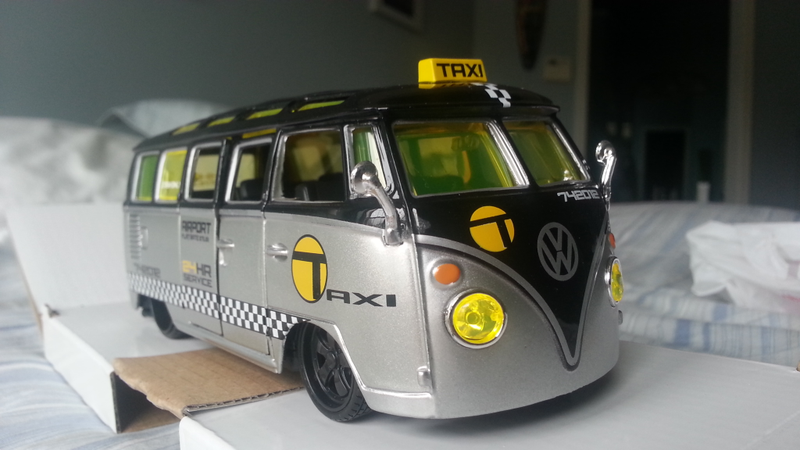 Illustration for article titled VW taxi van!